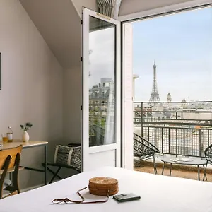 4* فندق إيتالا الشانزليزيه